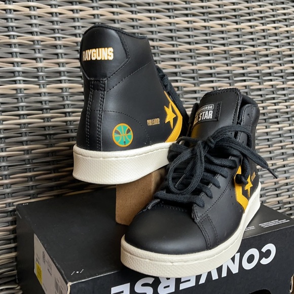 Converse Pro Leather Hi Black/University Gold/White WMNS - Picture 10 of 16